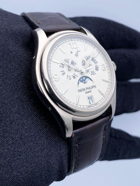 Patek Philippe Complications 5146G-010